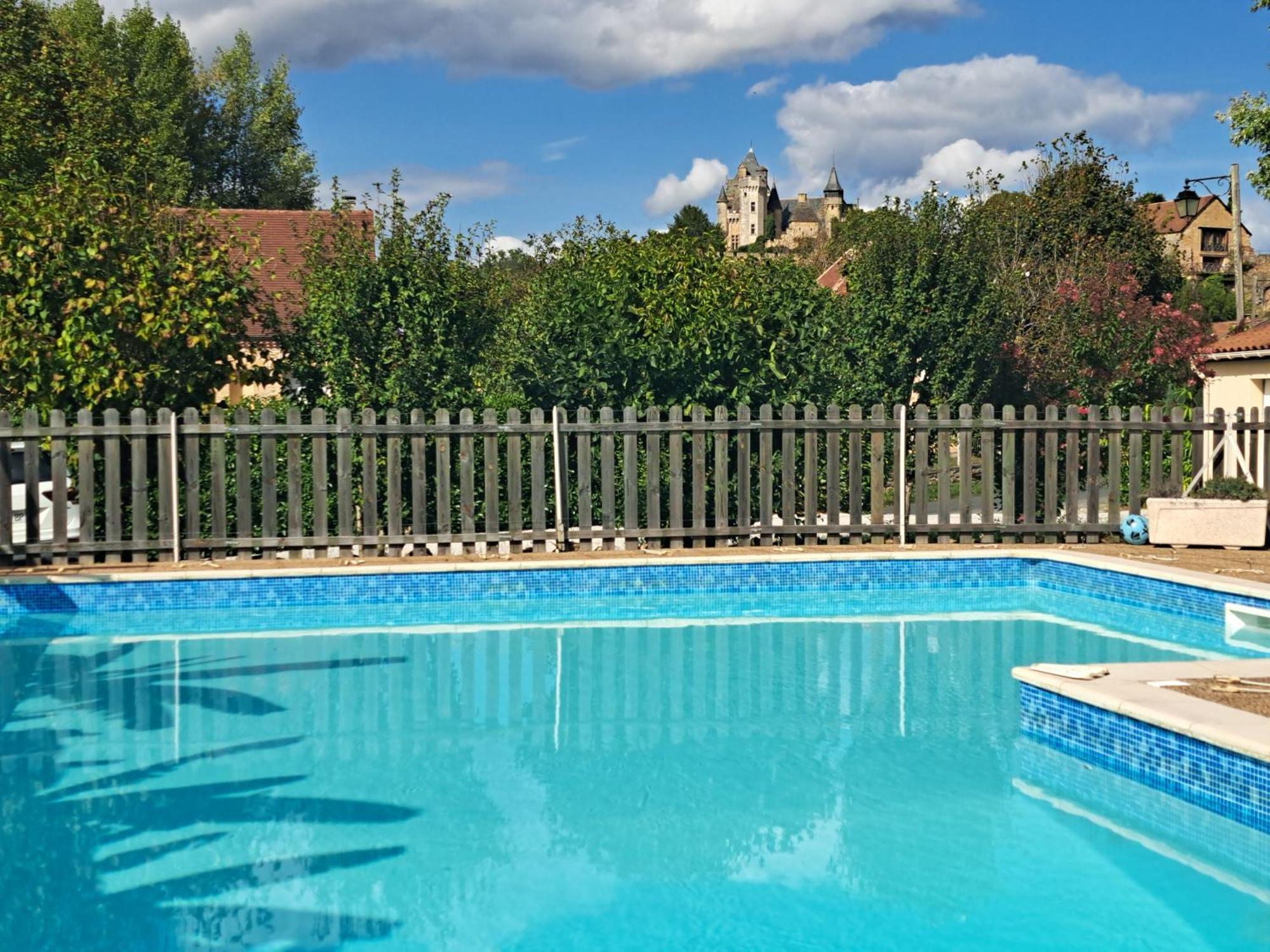 La Barde Montfort, Votre Maison D'Hotes A 4 Kms De Sarlat Dordogne 비트락 외부 사진