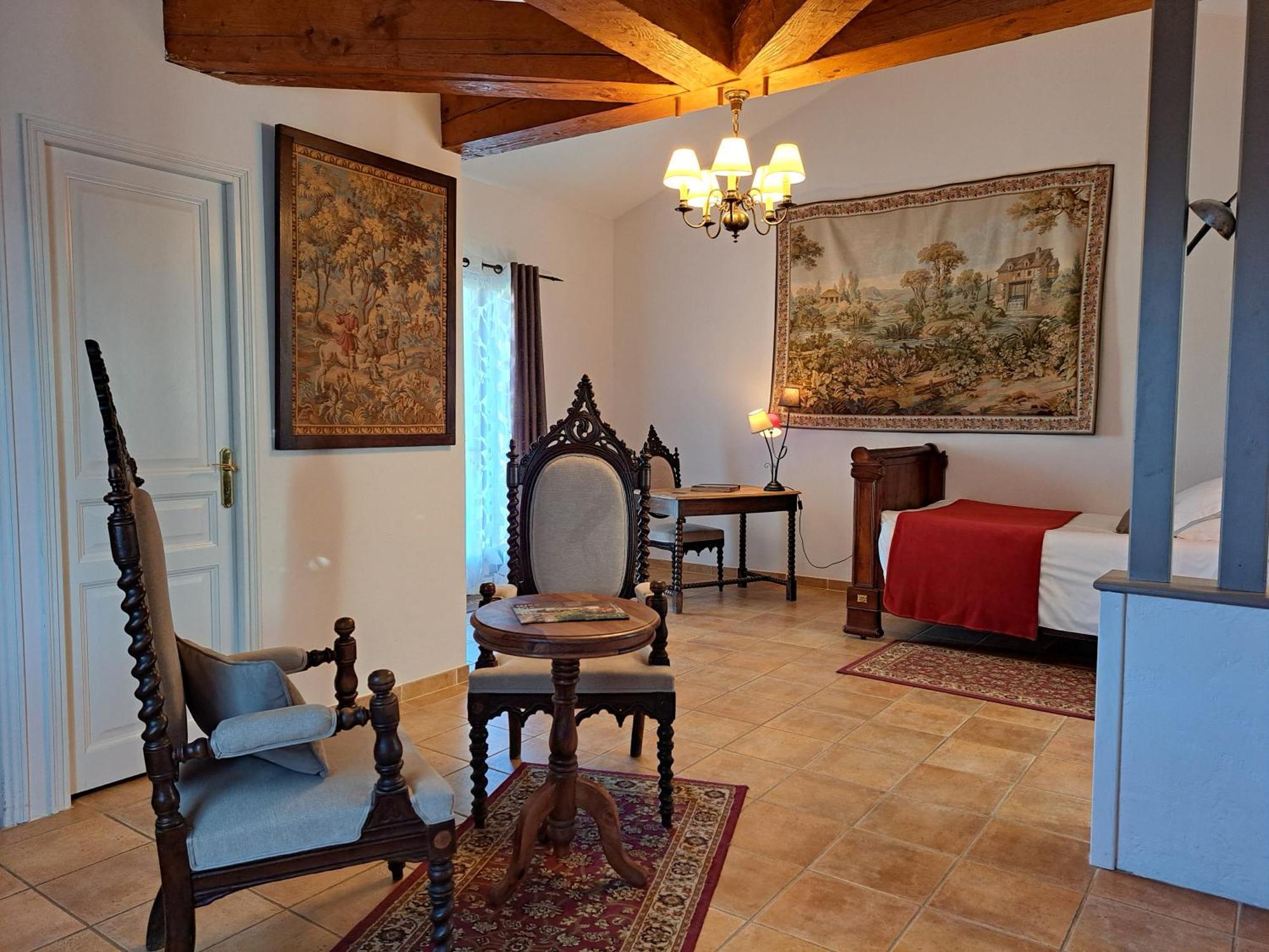 La Barde Montfort, Votre Maison D'Hotes A 4 Kms De Sarlat Dordogne 비트락 외부 사진